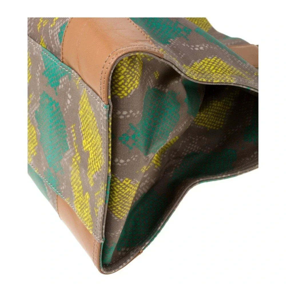 Tory Burch Ella Tote Bag Green Yellow Snakeskin Print‎ Canvas Leather Trim Large